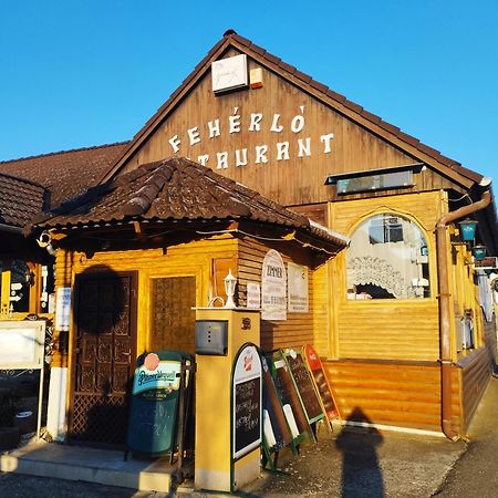 Feherlo Vendeghaz & Restaurant Bük Eksteriør bilde