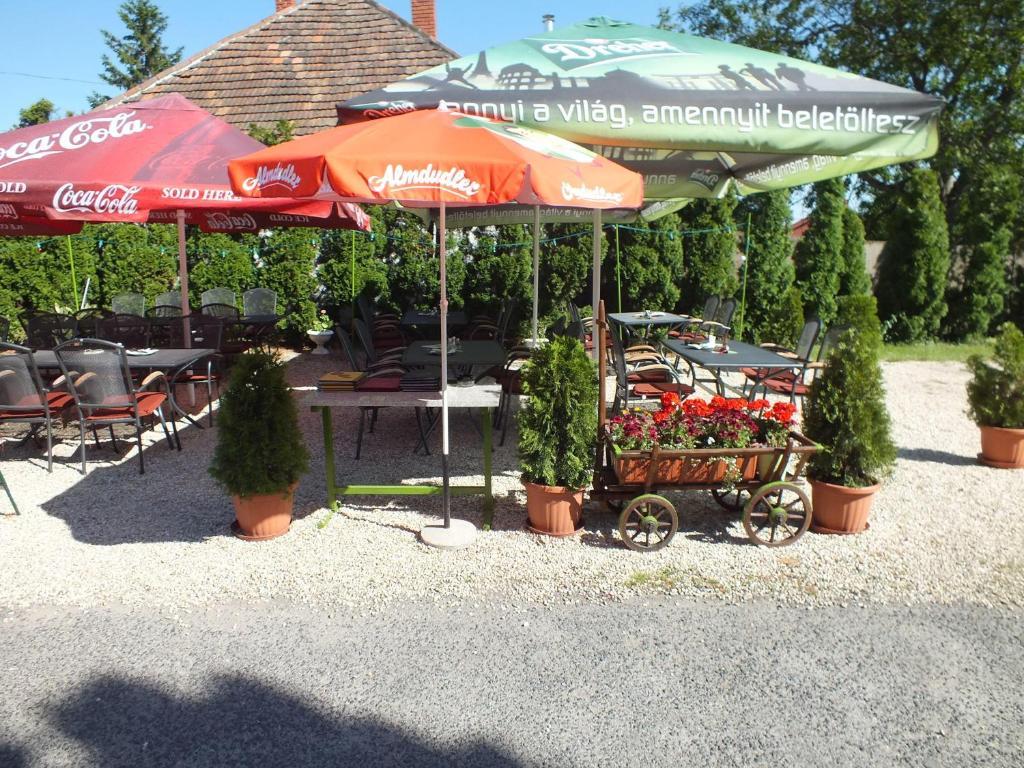 Feherlo Vendeghaz & Restaurant Bük Eksteriør bilde