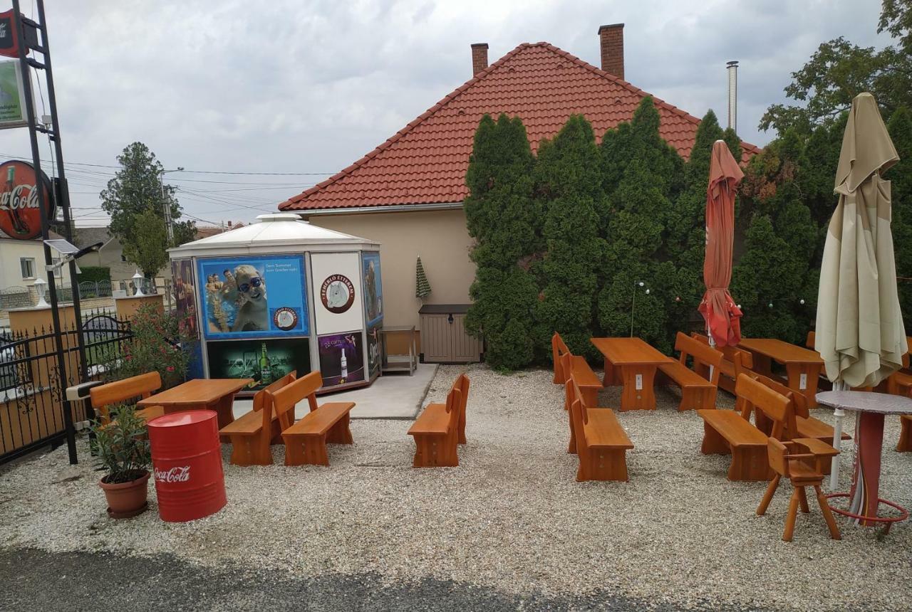 Feherlo Vendeghaz & Restaurant Bük Eksteriør bilde